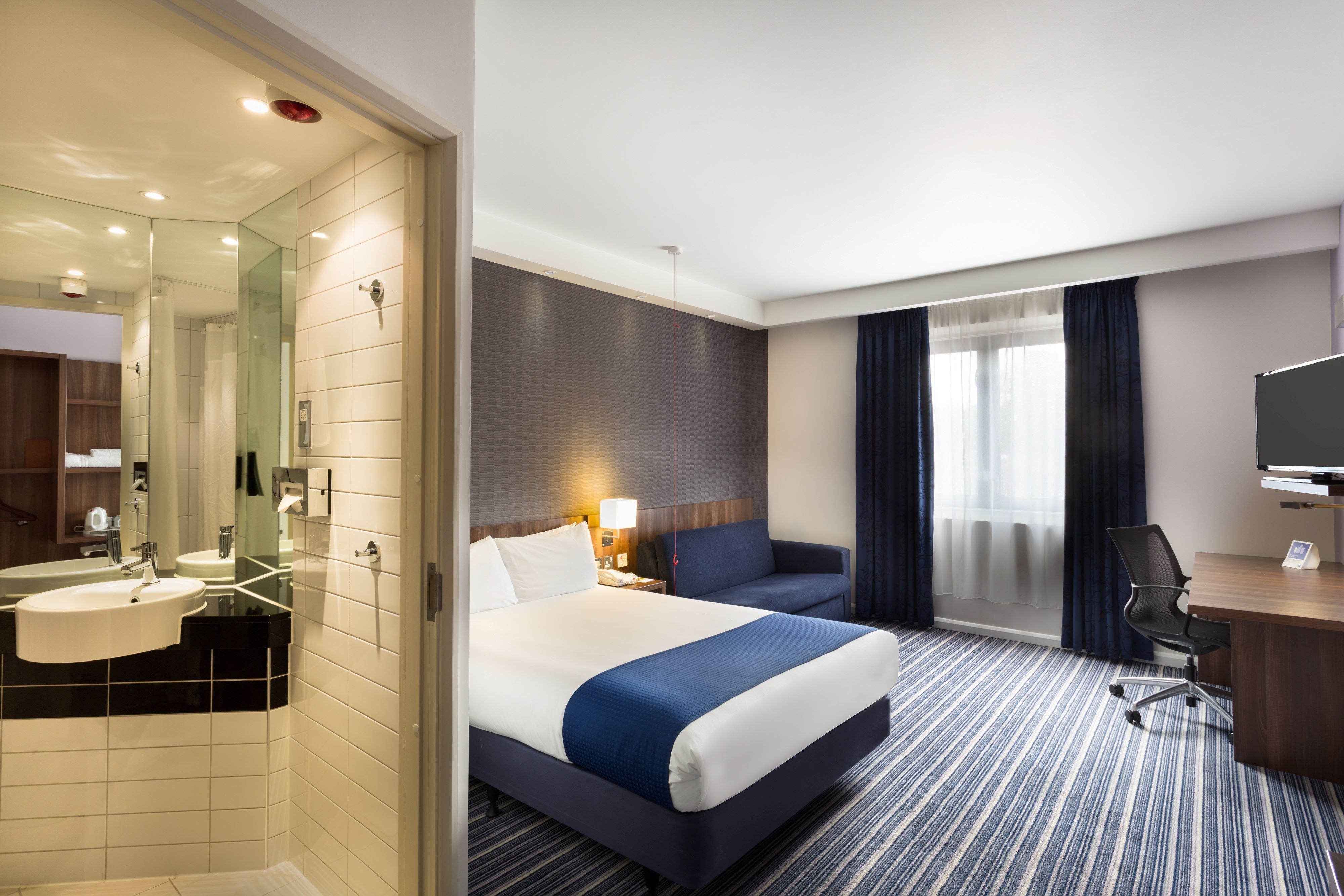 Holiday Inn Express Colchester By Ihg Eksteriør bilde