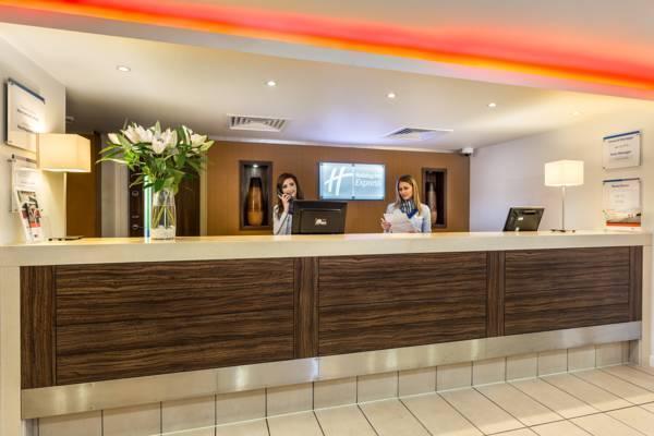 Holiday Inn Express Colchester By Ihg Eksteriør bilde