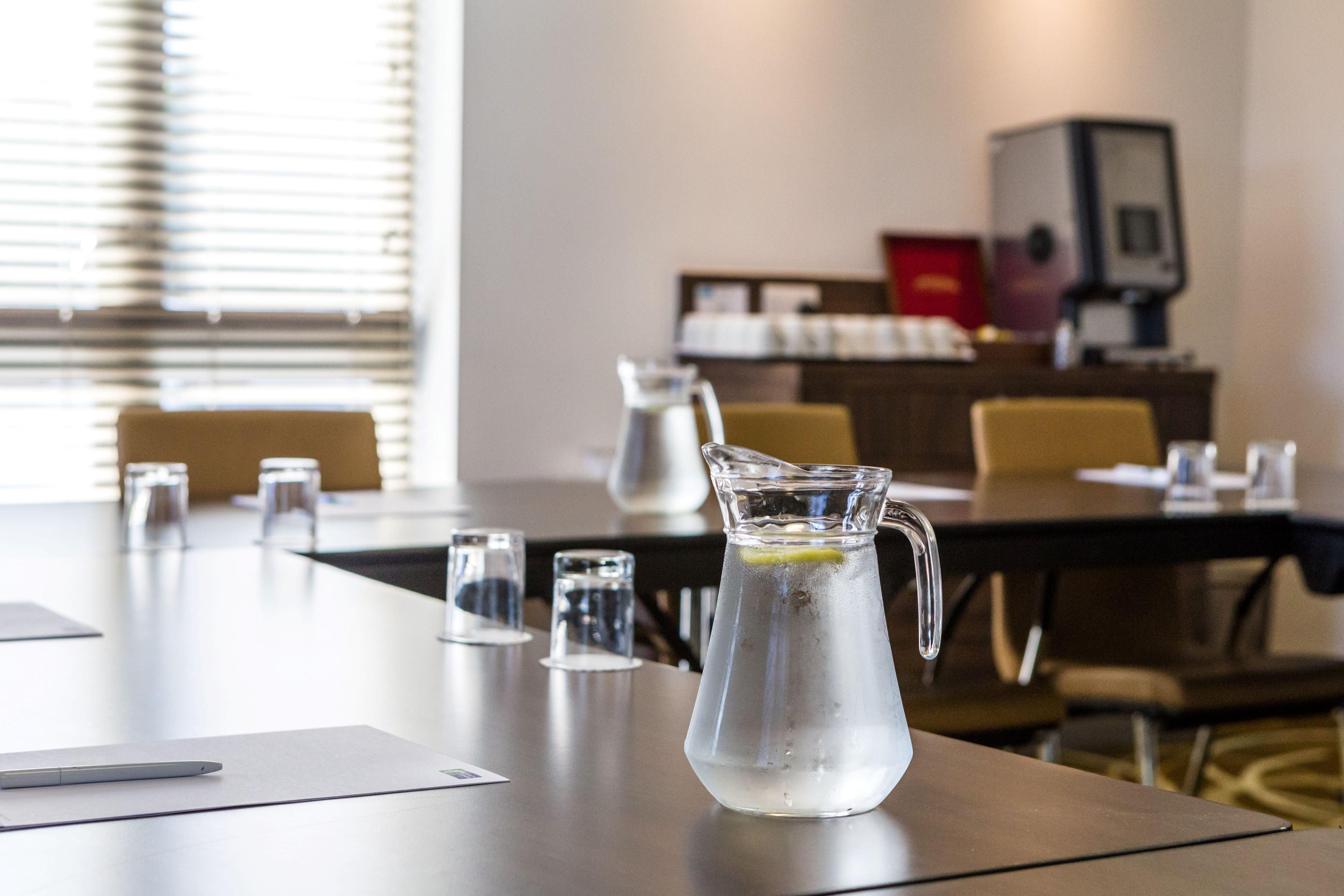 Holiday Inn Express Colchester By Ihg Eksteriør bilde