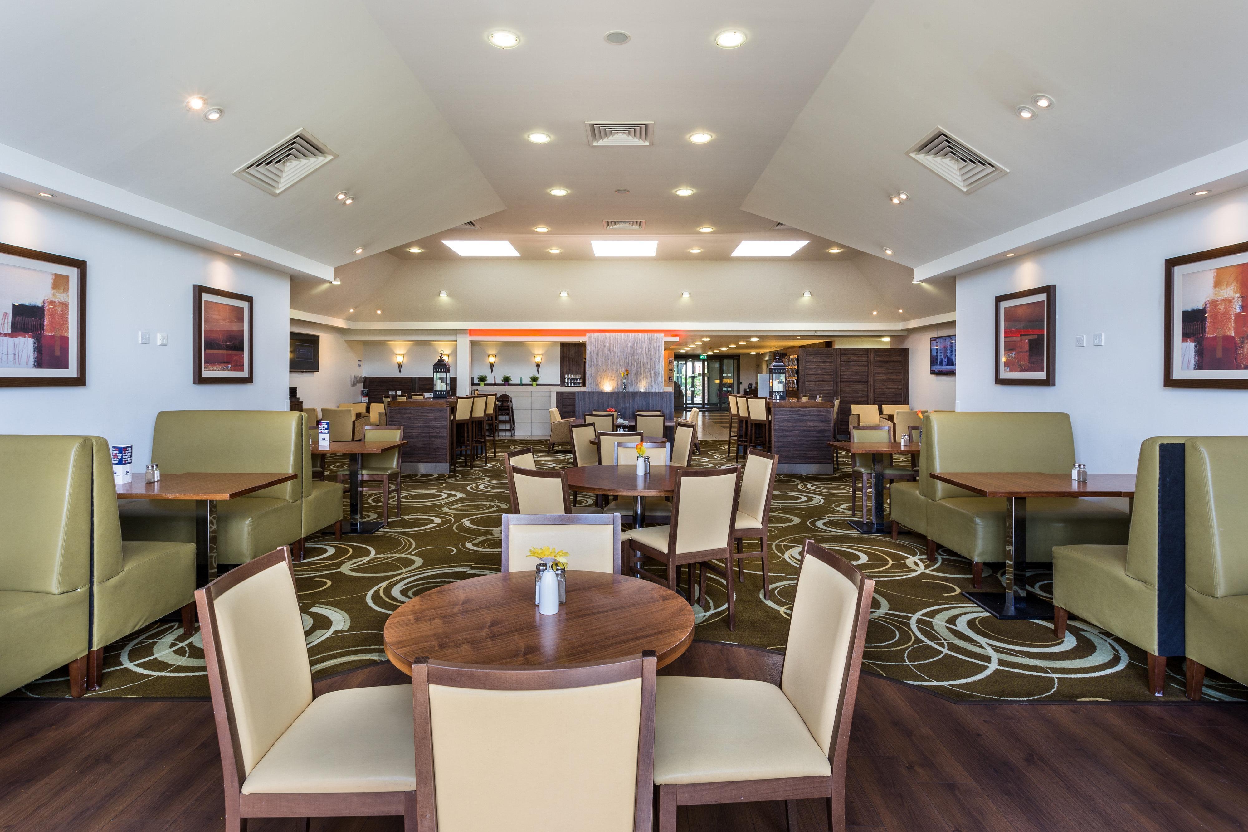 Holiday Inn Express Colchester By Ihg Eksteriør bilde