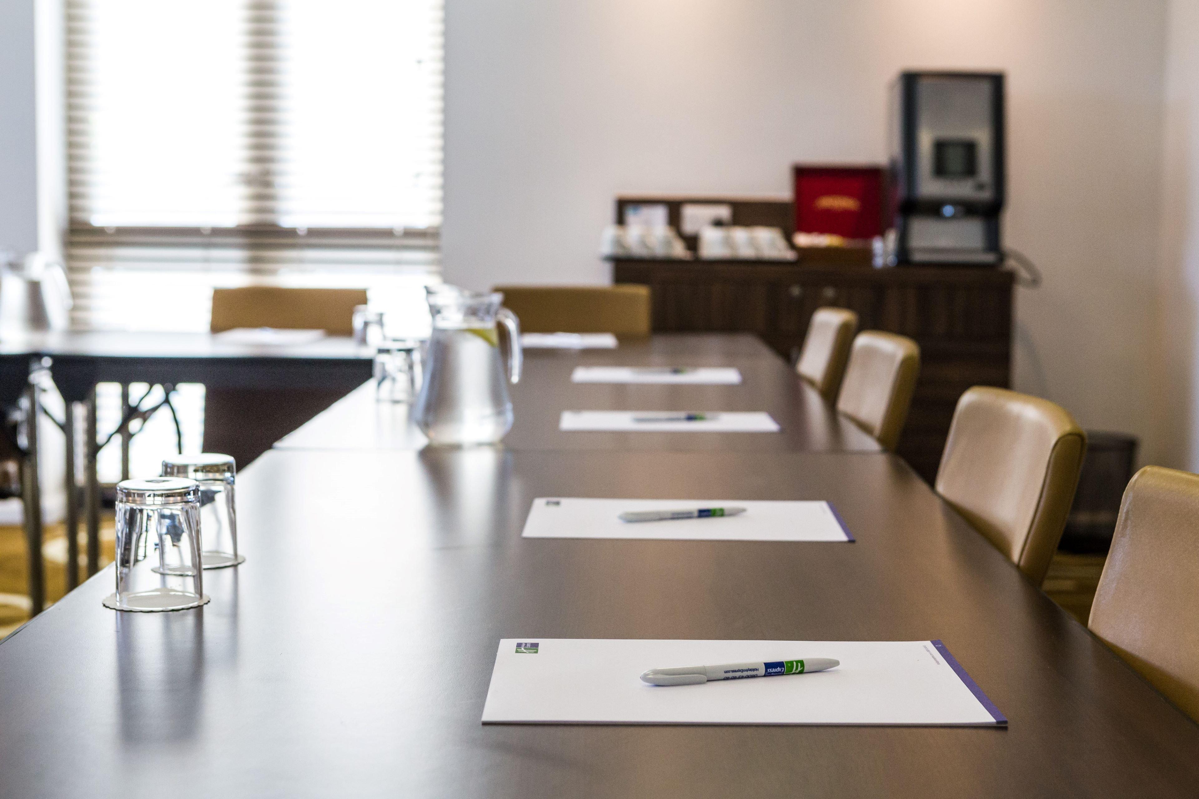 Holiday Inn Express Colchester By Ihg Eksteriør bilde