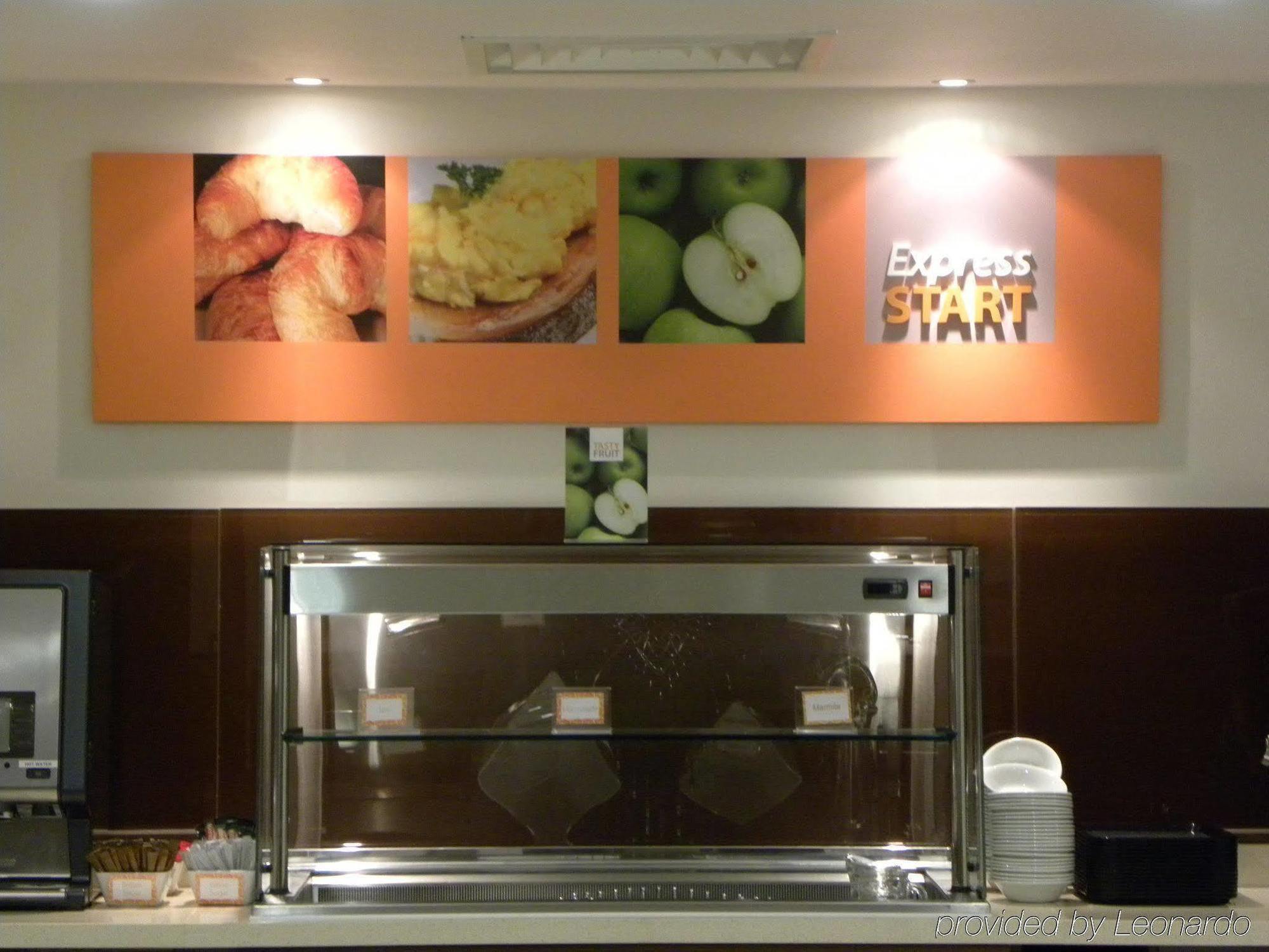 Holiday Inn Express Colchester By Ihg Eksteriør bilde